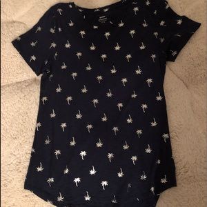 Women’s palm tree top